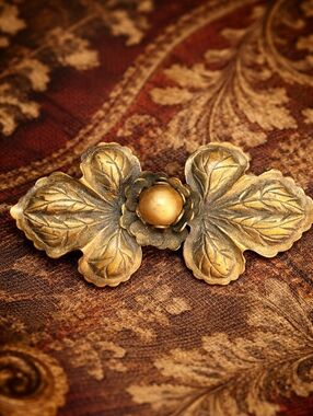 Vintage Brass Leaf Brooch C Clasp Floral 1930s 1940s